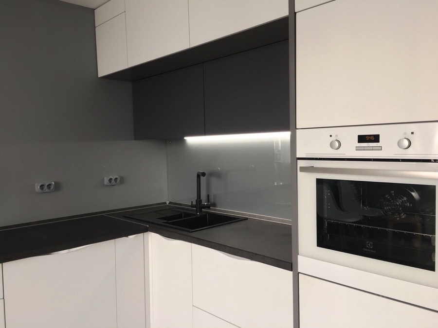 Белый кухонный гарнитур-Кухня из пластика «Модель 364»-фото2